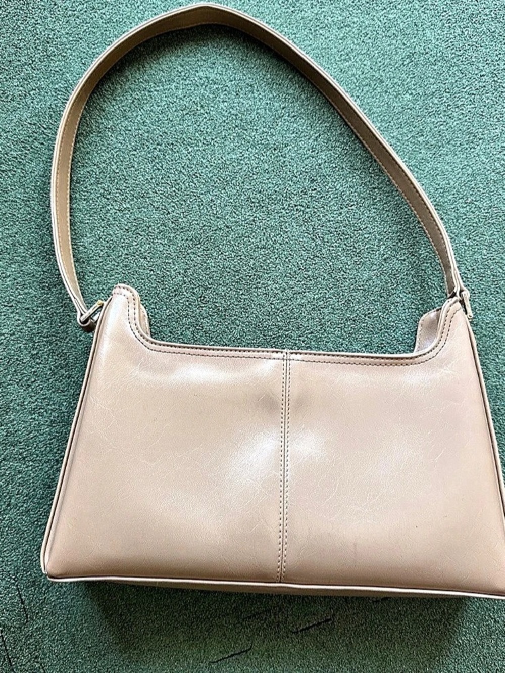 Liz Claiborne Shoulder Bag in Beige